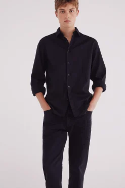 Pantalón 5 bolsillos color slim fit