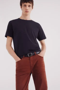 Pantalón 5 bolsillos color slim fit