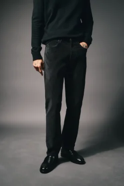 Pantalón 5 bolsillos slim fit pana