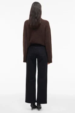 Pantalón ancho con bolsillos delanteros