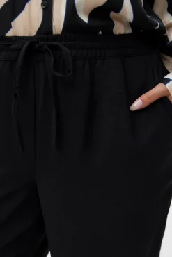 Pantalón ancho talla grande