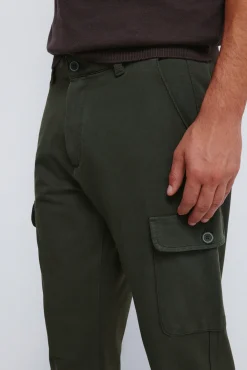 Pantalón cargo comfort fit