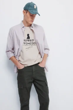 Pantalón cargo lavado slim fit