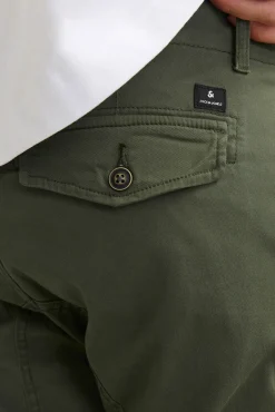 Pantalón cargo slim fit