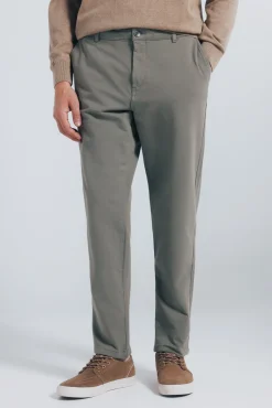 Pantalón chino comfort slim fit