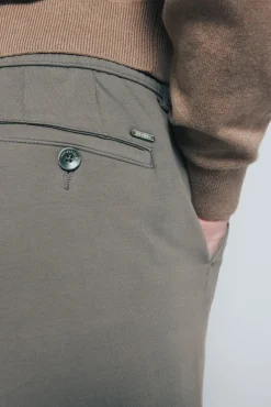 Pantalón chino comfort slim fit