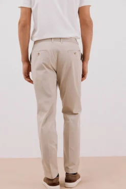Pantalón chino confort tapered fit