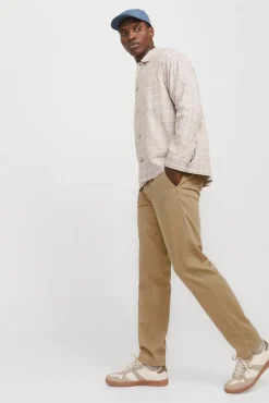 Pantalón chino de corte relajado