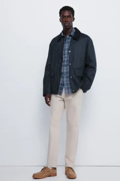 Pantalón chino dobby comfort fit