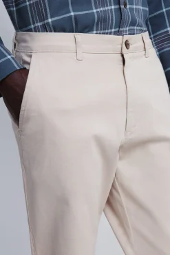 Pantalón chino dobby comfort fit