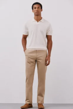 Pantalón chino ligero regular fit