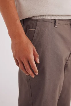 Pantalón chino microestampado slim fit