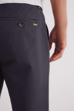 Pantalón chino microestampado slim fit