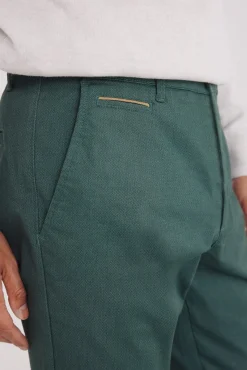 Pantalón chino microestampado slim fit