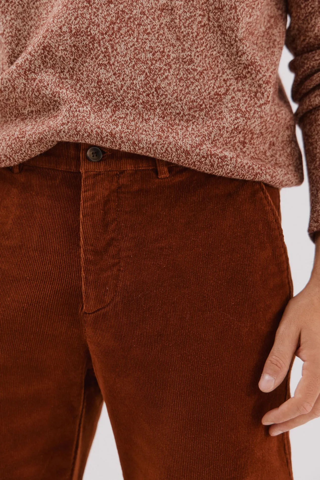 Pantalón chino pana