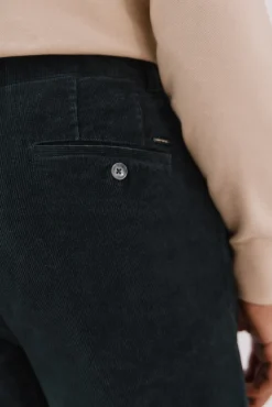 Pantalón chino pana