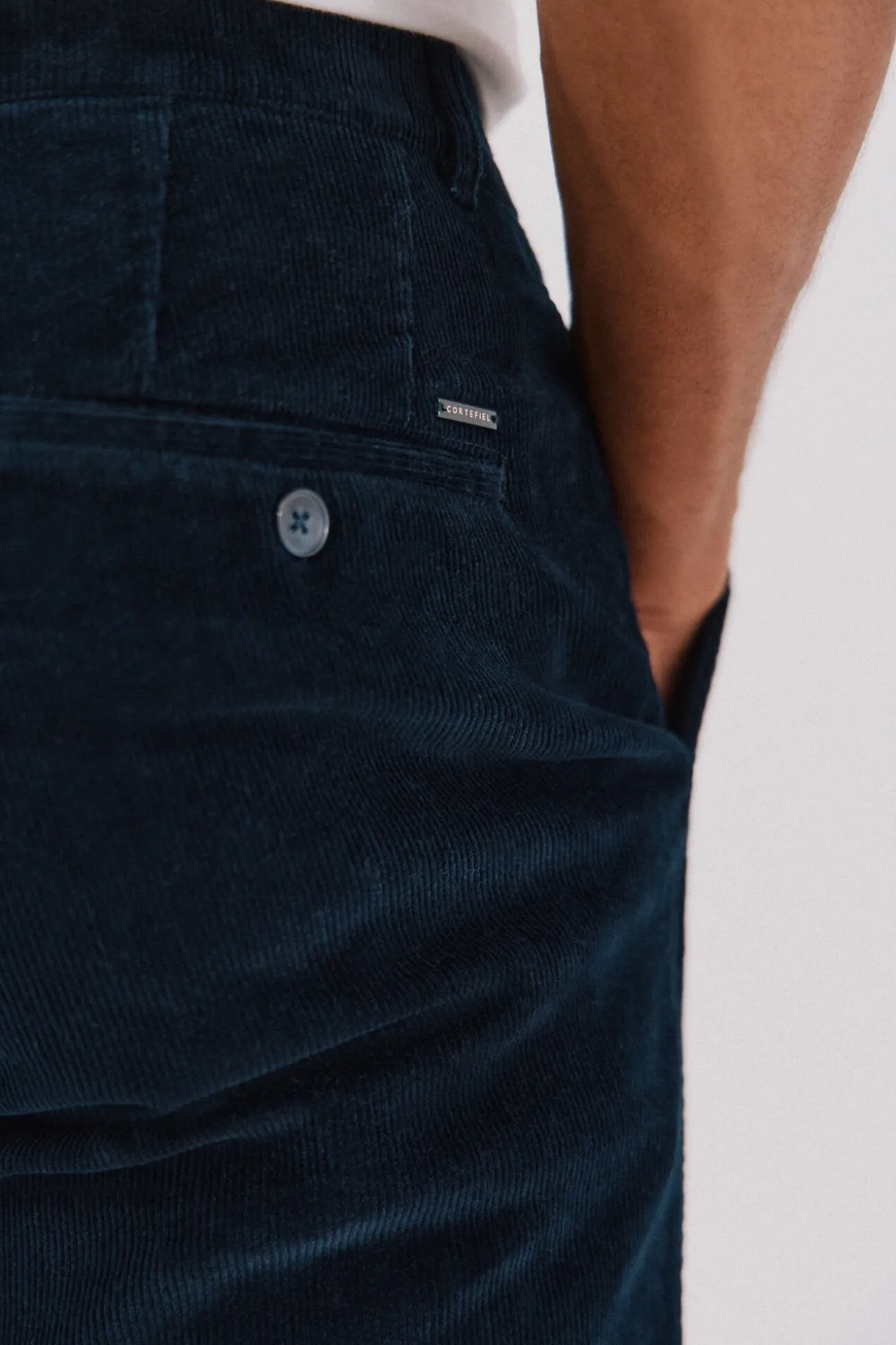 Pantalón chino pana