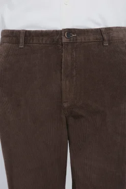 Pantalón chino pana lavada comfort slim fit