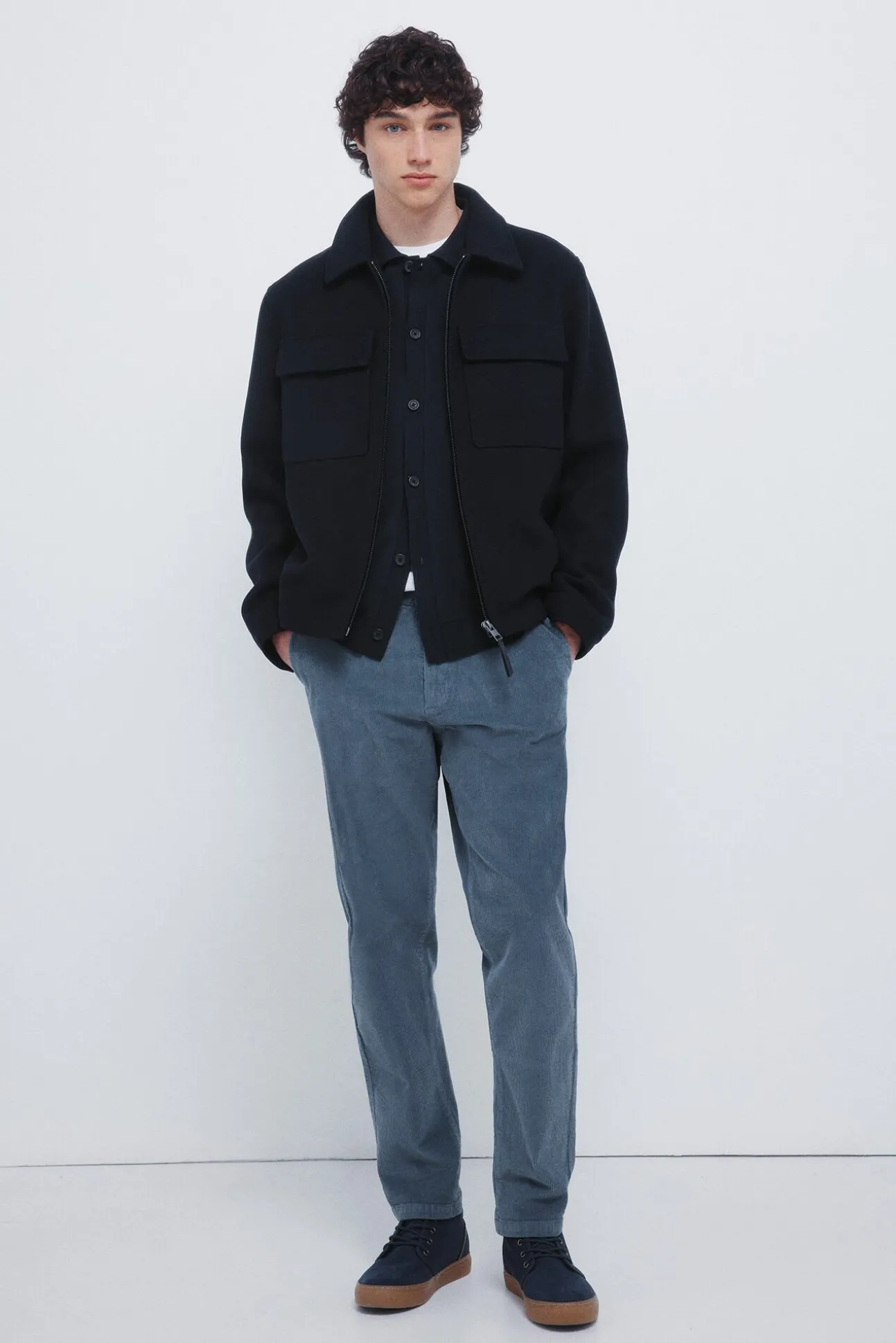 Pantalón chino pana lavada comfort slim fit