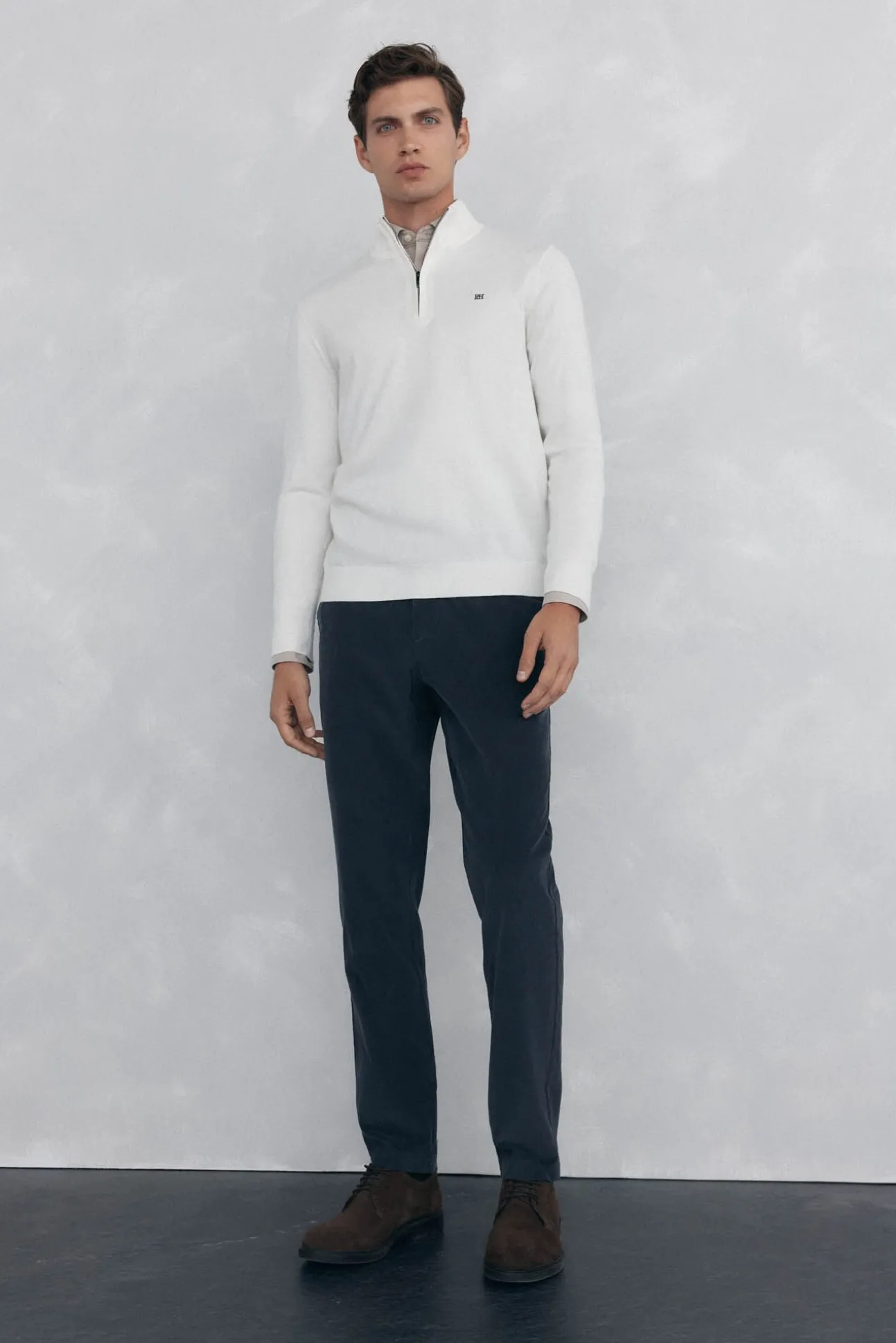 Pantalón chino pana ligera slim fit