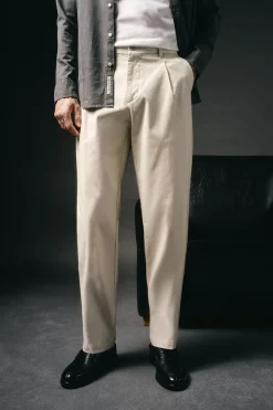 Pantalón chino pinzas