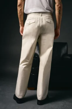 Pantalón chino pinzas