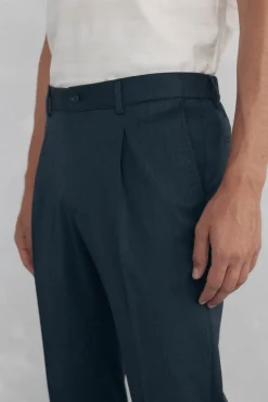 Pantalón chino pinzas tapered fit