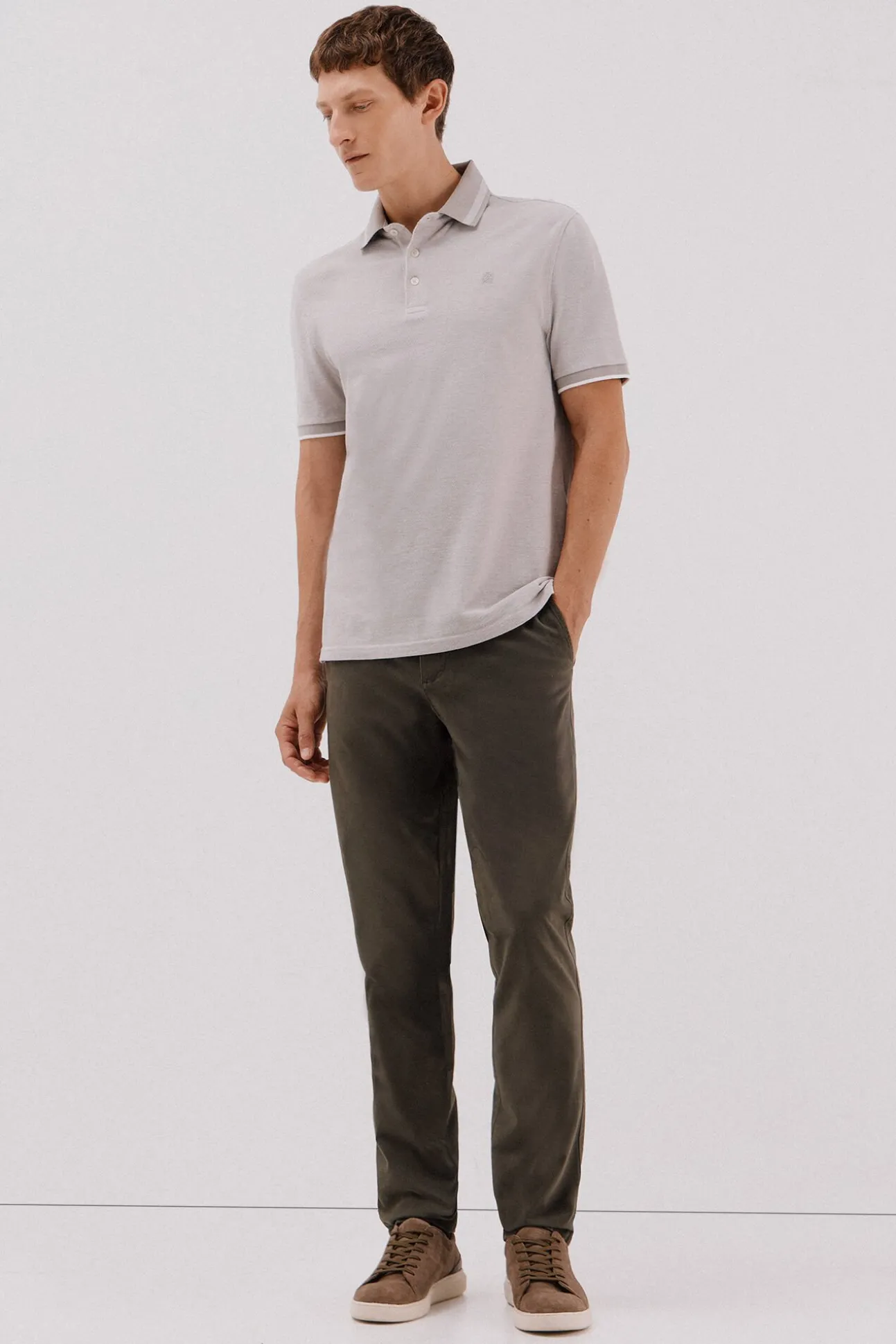 Pantalón chino regular fit