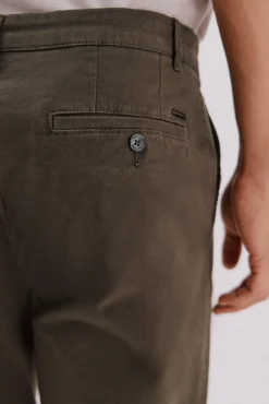 Pantalón chino regular fit
