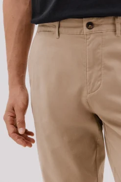 Pantalón chino regular fit