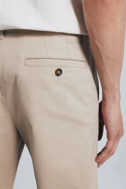 Pantalón chino slim fit