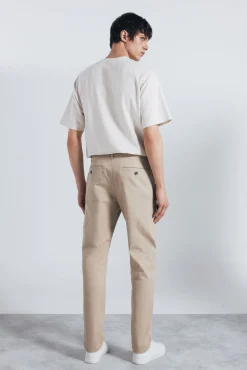 Pantalón chino slim fit