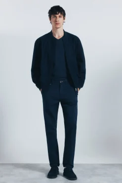 Pantalón chino slim fit