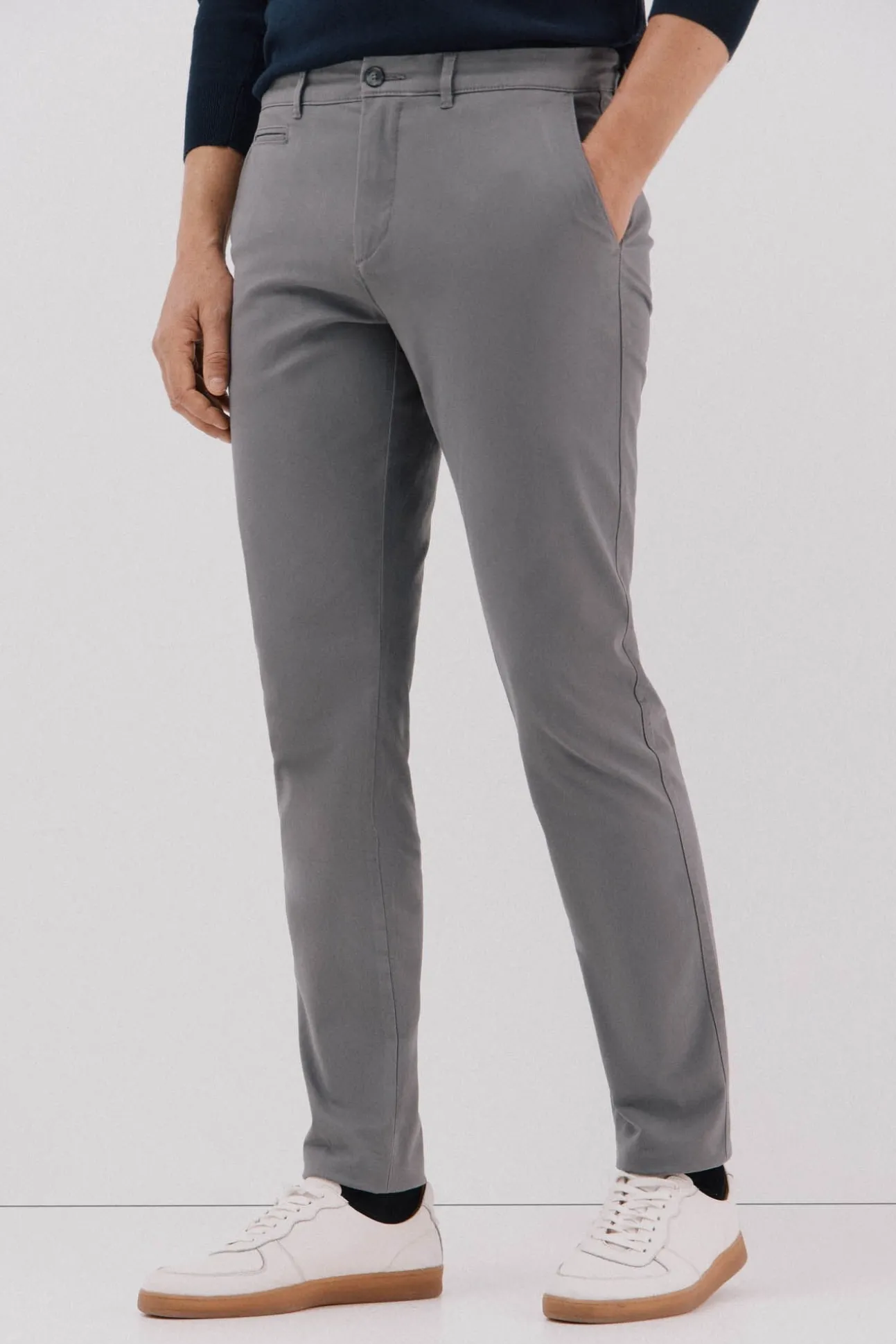 Pantalón chino slim fit