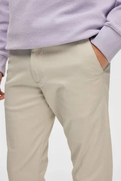 Pantalón chino Slim Fit confeccionado con algodón orgánico
