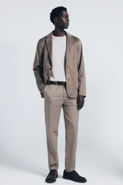 Pantalón chino vestir comfort slim fit