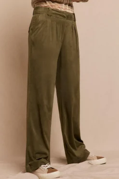 Pantalón de pinzas de antelina