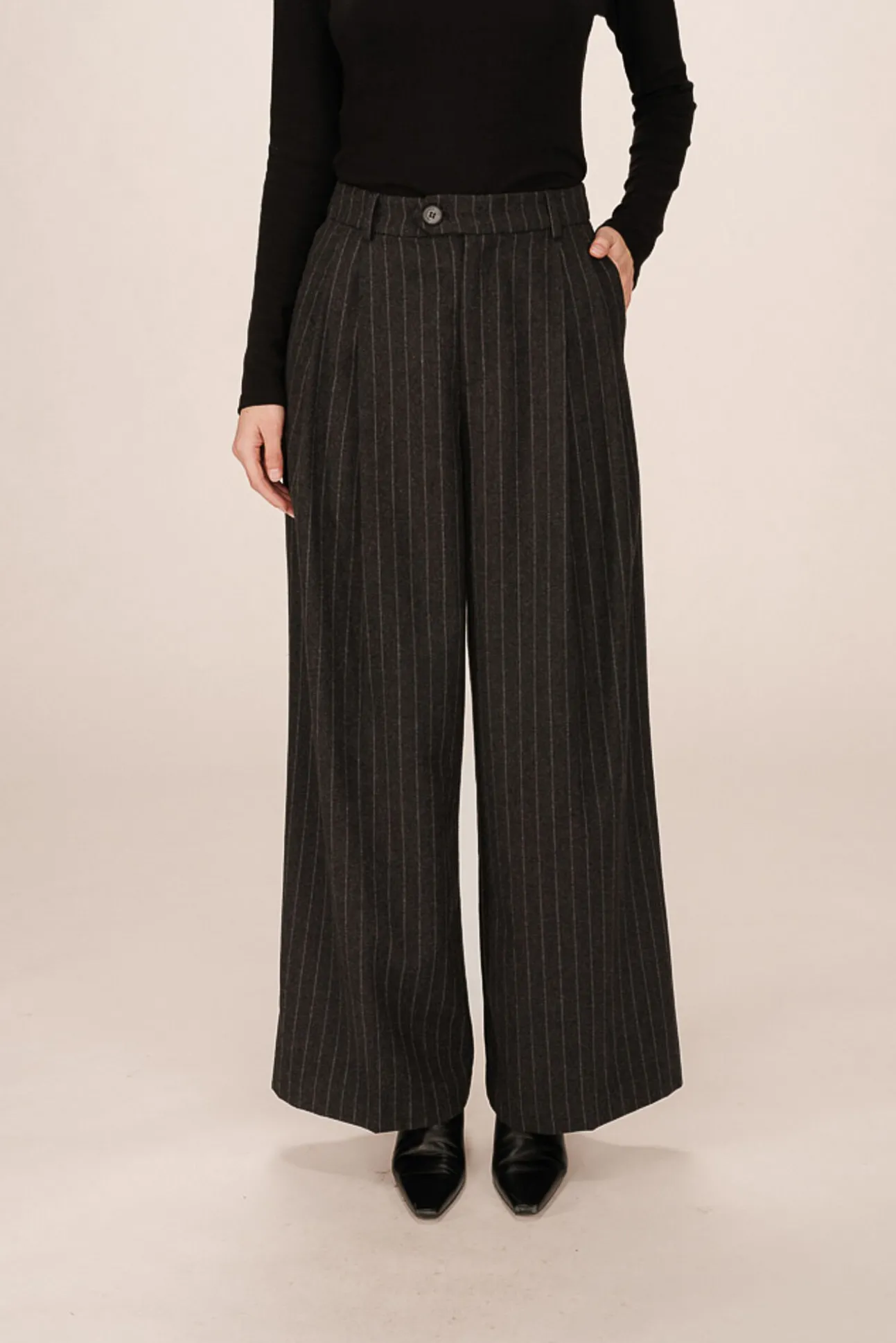 Pantalón de traje a rayas