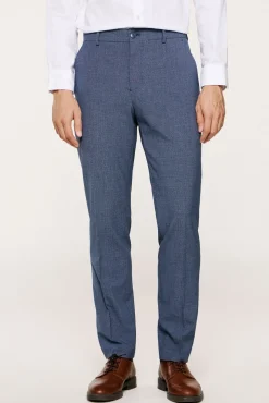 Pantalón de traje Slim Fit confeccionado con materiales reciclados.