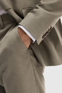 Pantalón de traje Slim Fit confeccionado con lana.