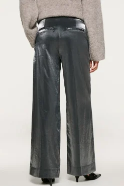 Pantalón efecto metalizado