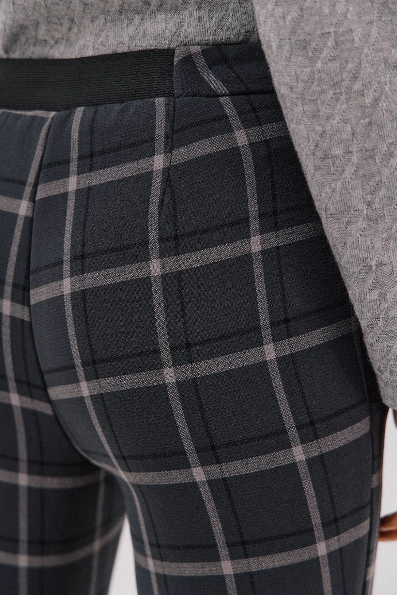 Pantalón elástico confort