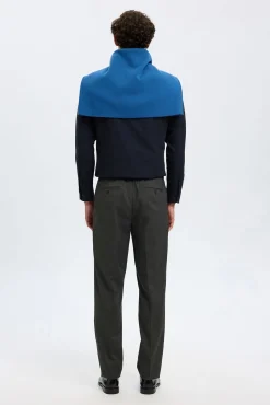 Pantalón informal con pinza