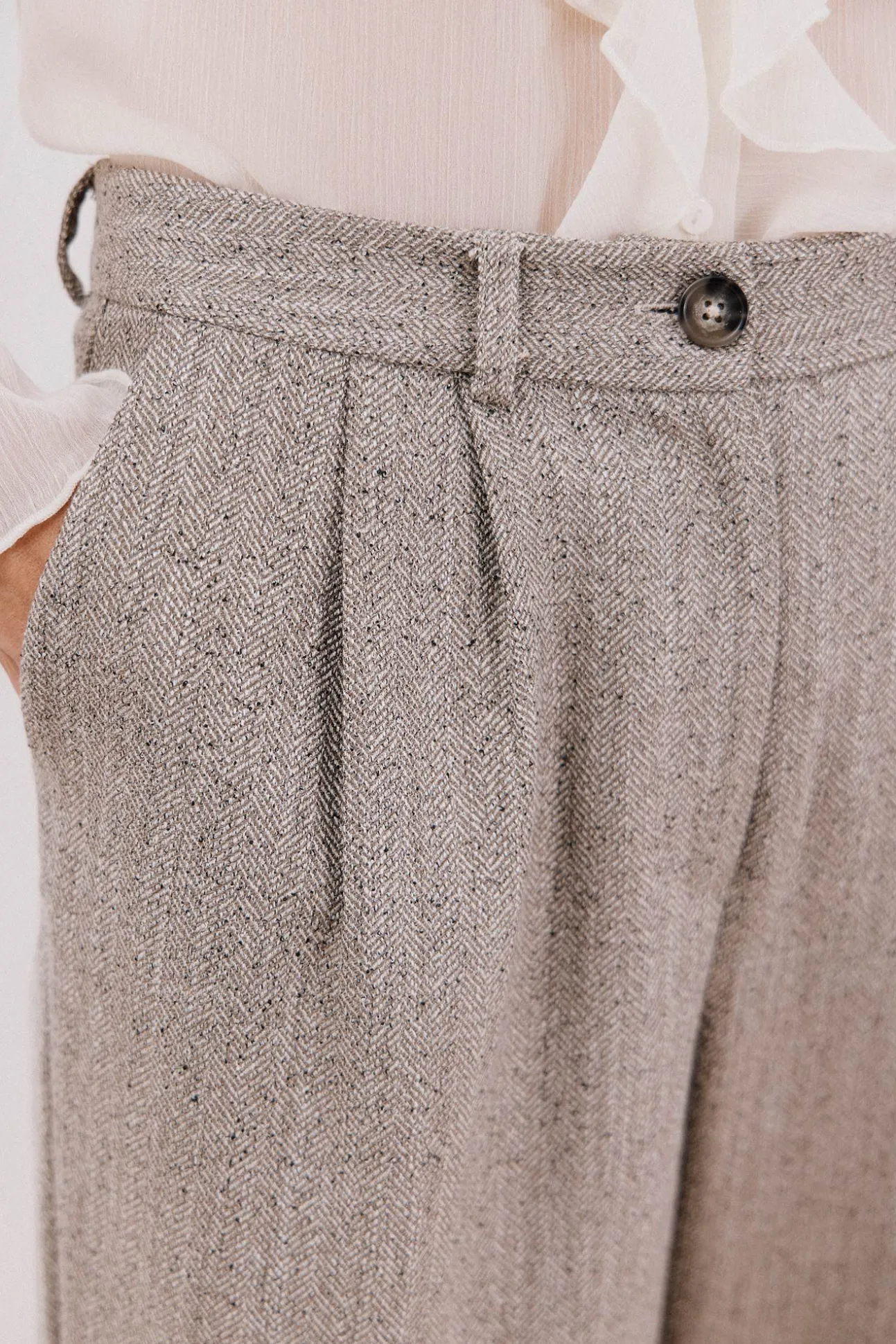 Pantalón largo ancho con doble pinza