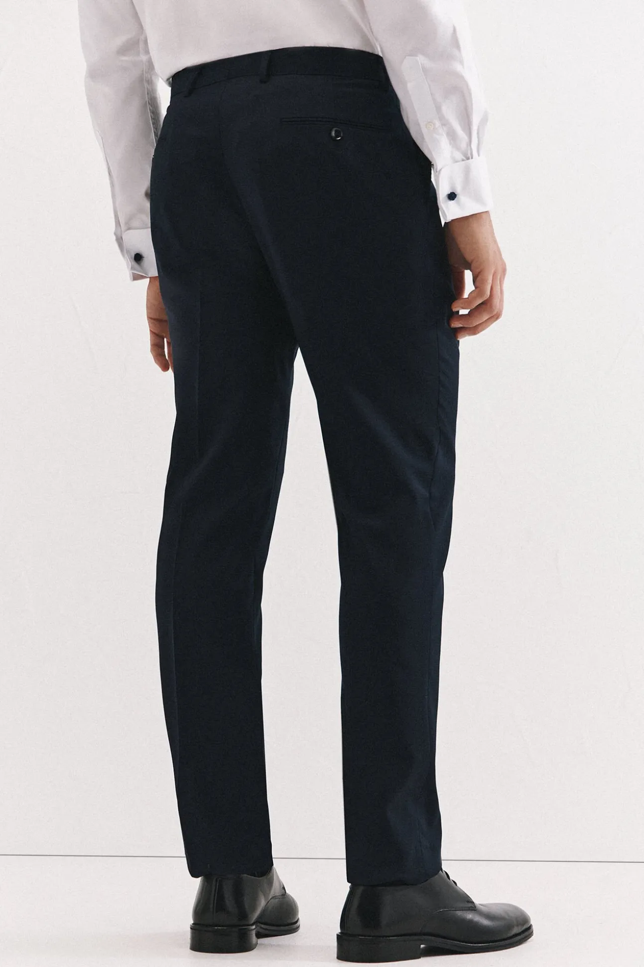 Pantalón marino slim fit