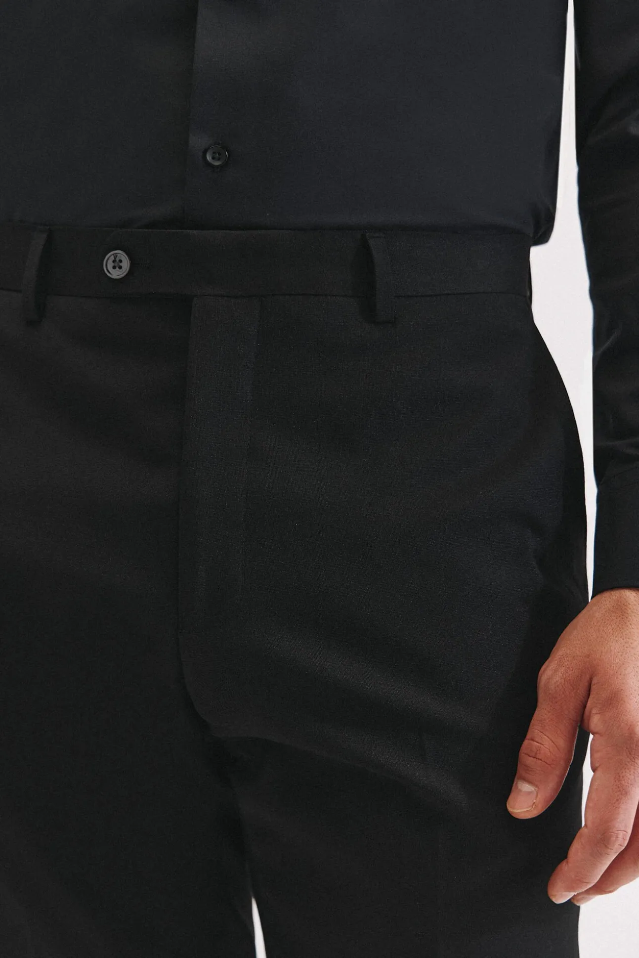 Pantalón negro serie XXI