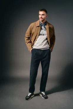 Pantalón pana con gomas