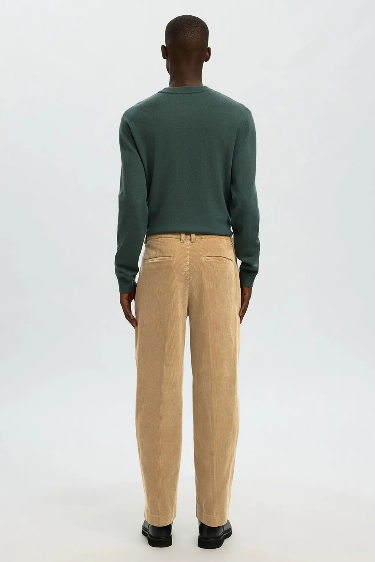 Pantalón pana fit relajado