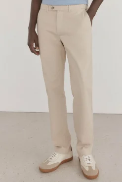 Pantalón premium chino ligero regular fit