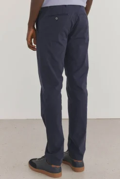 Pantalón premium chino ligero slim fit